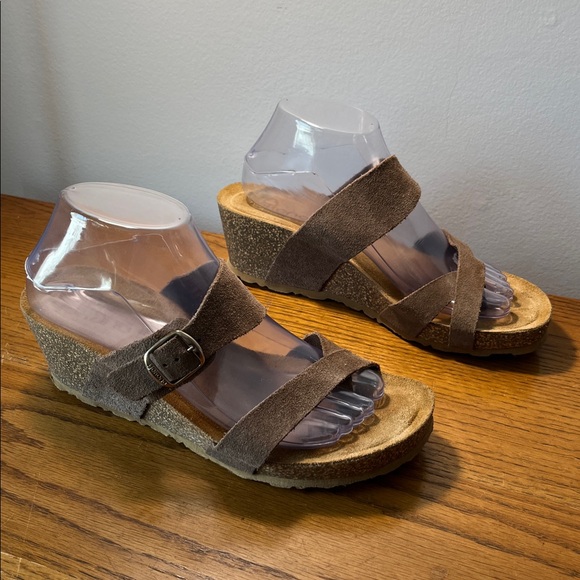 Yokono Wedge Sandals Taupe Brown Leather Sandals Size 9 - Picture 3 of 14
